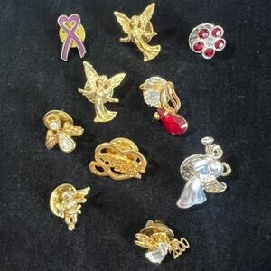 Set of angel brooch pins & buttons